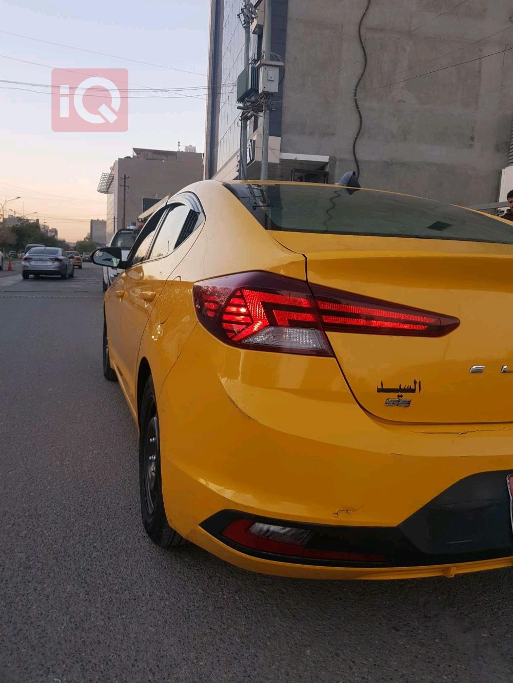 هیوندای ئەلەنترا